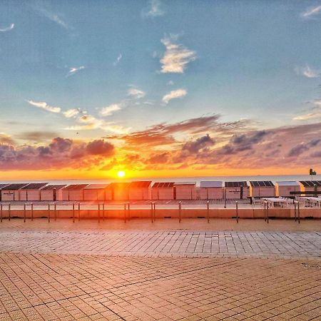 The Beach Surf Studio Остенде Экстерьер фото