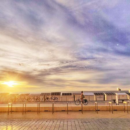 The Beach Surf Studio Остенде Экстерьер фото